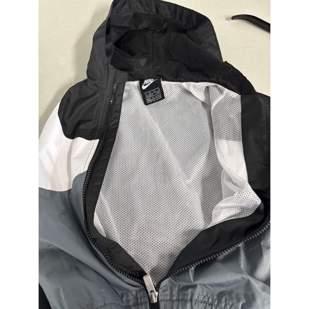 Nike Kids Black Grey White Oversized Swoosh Full Zip Hooded Windbreaker Jacket 6 - Picture 5 of 5